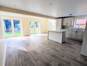 Photo 18- click for photo gallery